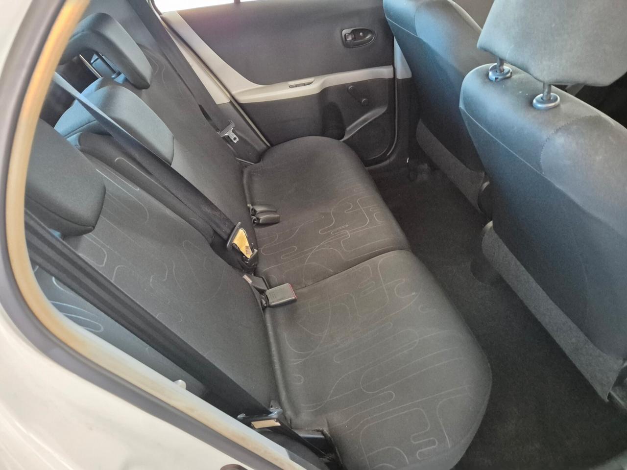 Toyota Yaris 1.0 5 porte Now