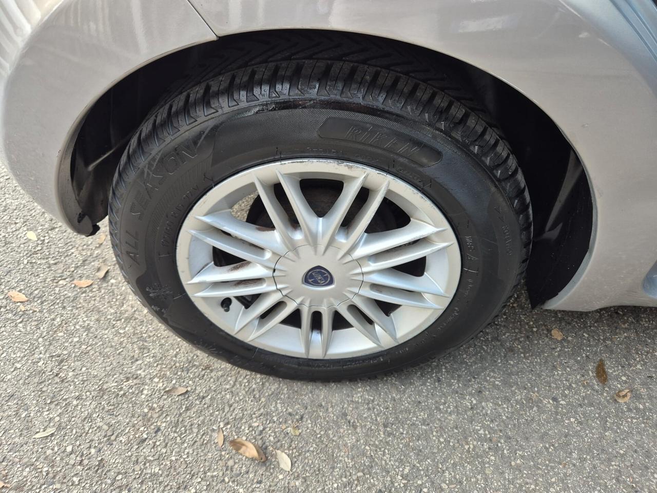 Lancia MUSA 1.4 Argento Ecochic GPL