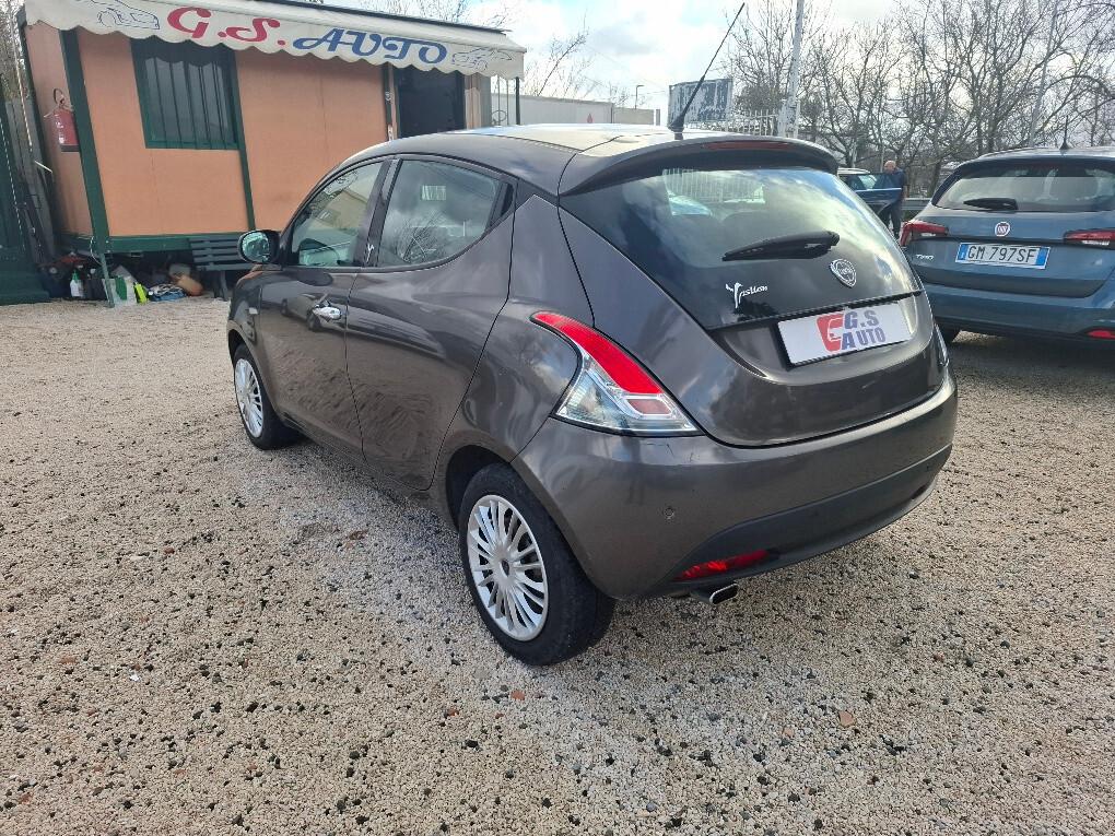 Lancia Ypsilon 1.3 MJT 16V 95 CV 5 porte S&S Gold