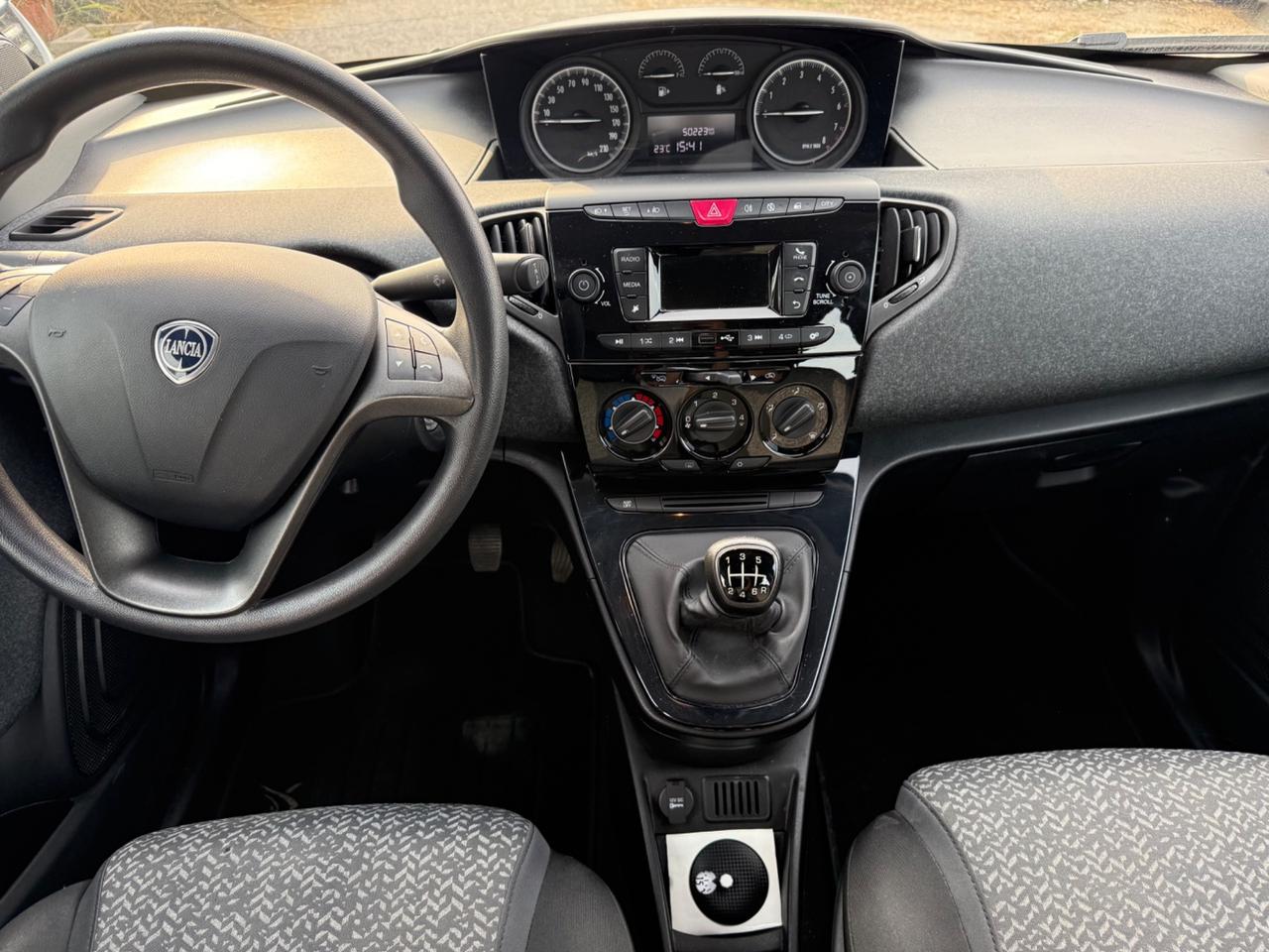 Lancia Ypsilon 1.0 FireFly 5 porte S&S Hybrid Alberta Ferretti