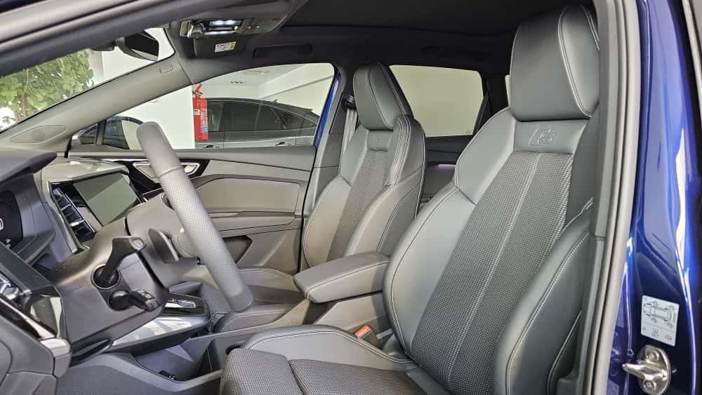 Audi Audi Q4 S line edition 45 e-tron quattro 210,00 kW