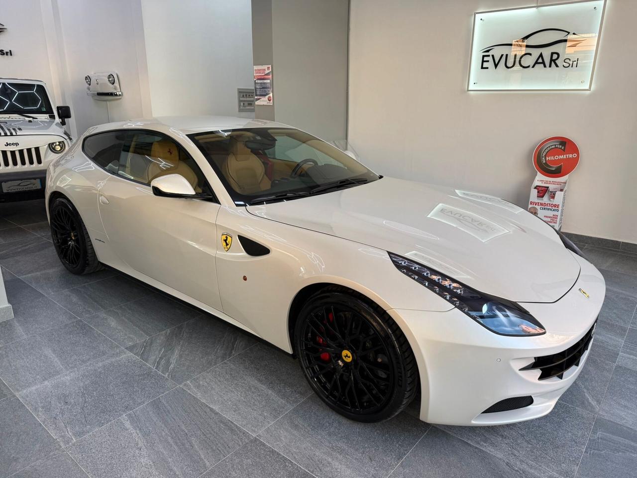Ferrari FF 2012 Tailor Made – Full Optional – Bianco Perla – Tagliandi Ferrari