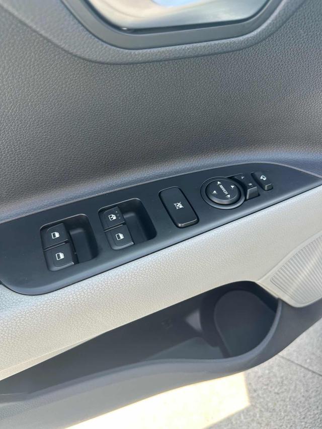 KIA Stonic 1.4 MPI EcoGPL Energy OK NEOPATENTATI