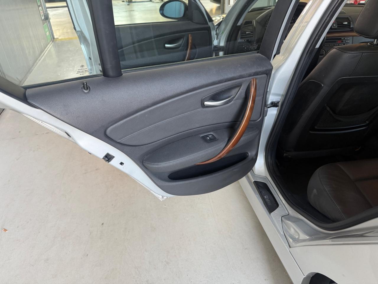 Bmw 116 116i 5p. Futura