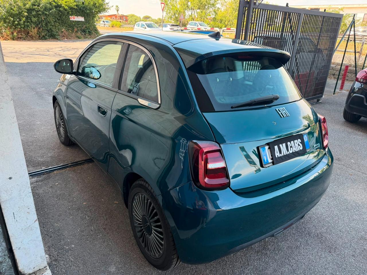 Fiat 500 500e Berlina 42 kWh La Prima