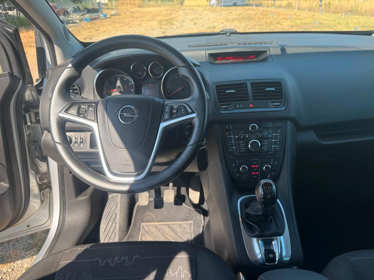 Opel Meriva 1.4 benzina 2013 SOLO 120.000 KM