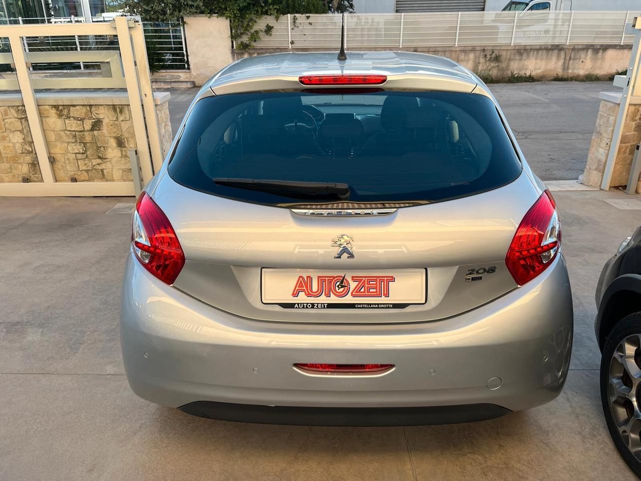 Peugeot 208 1.6 e-HDi 92 CV 5 porte Allure