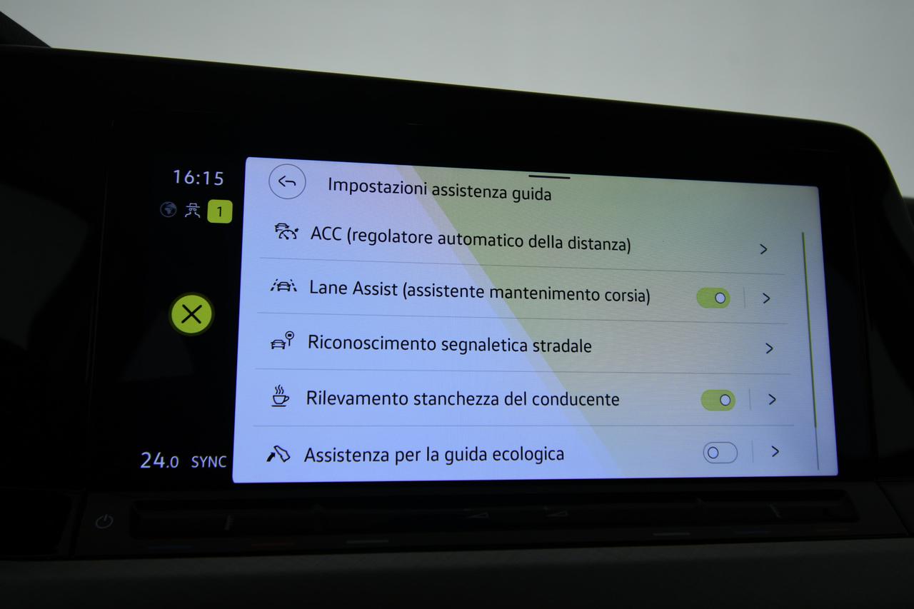 VOLKSWAGEN Golf 1.0 etsi evo Life 110cv dsg NEOPATENTATI+ACC+APP CONNECT