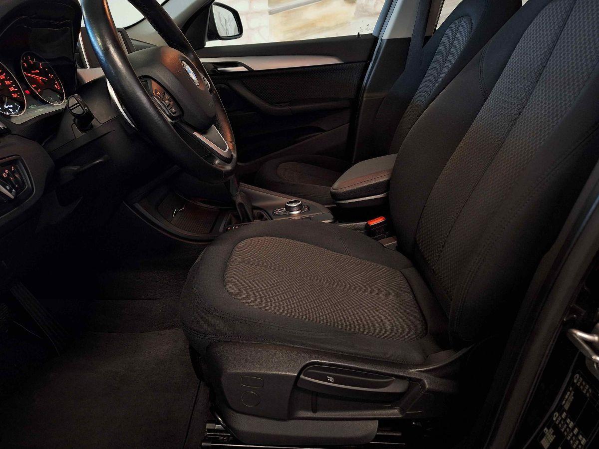 BMW X1 sDrive18d Business - AUTOMATICA + PAD - TAGLIANDATA - GARANZIA -