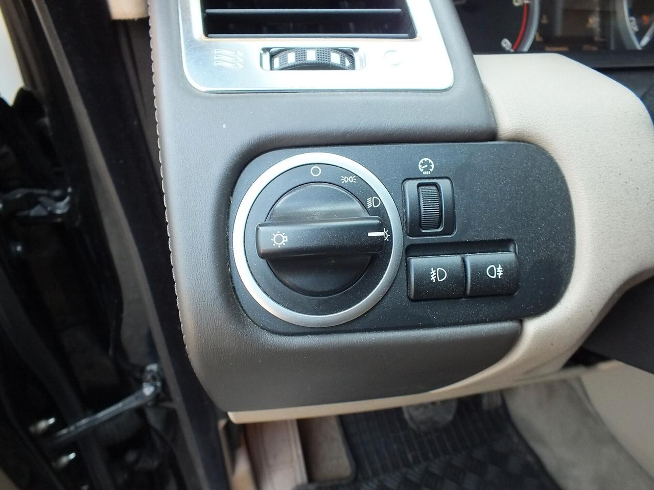 RANGE ROVER SPORT 3.0 SDV6 HSE-