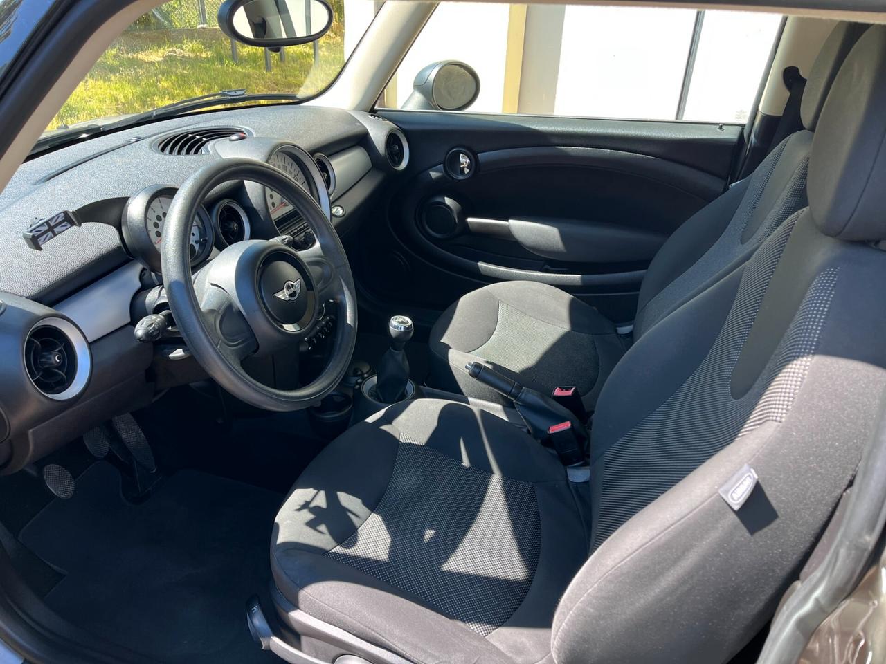 Mini Mini 1.6 16V Cooper D