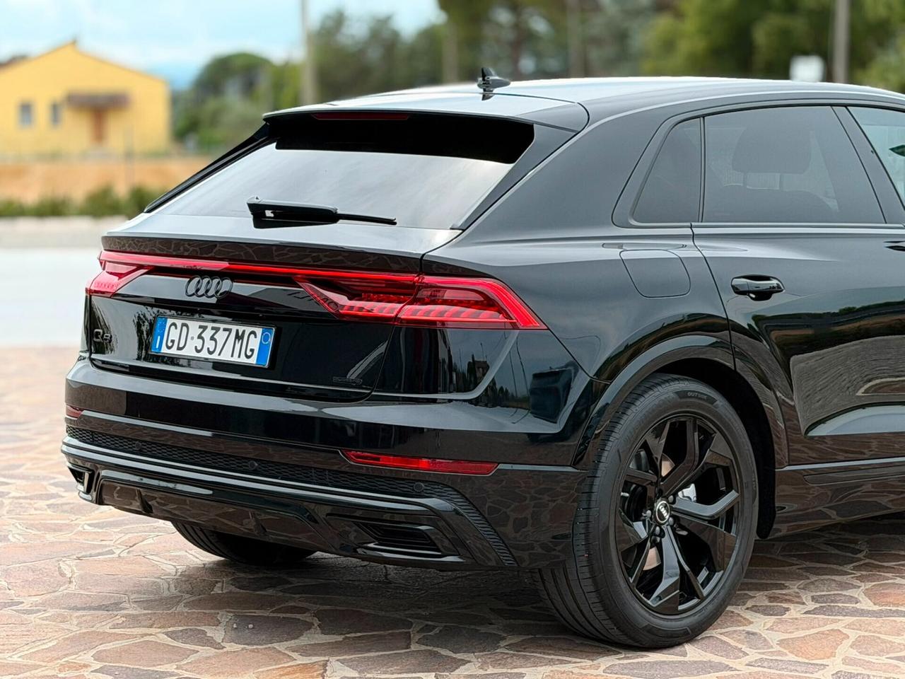 Audi Q8 45 3.0 TDI MHEV 231 CV quattro tiptronic s-line black edition