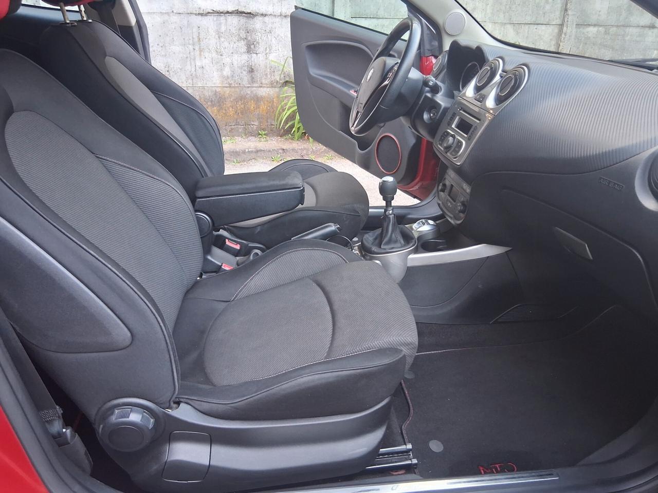 Alfa Romeo MiTo 1.4 78 CV Distinctive Sport Pack