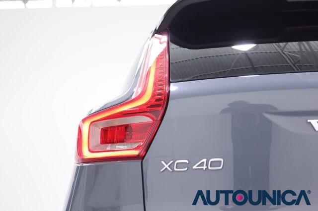 VOLVO XC40 T5 RECHARGE PLUG-IN HYBRID R-DESIGN