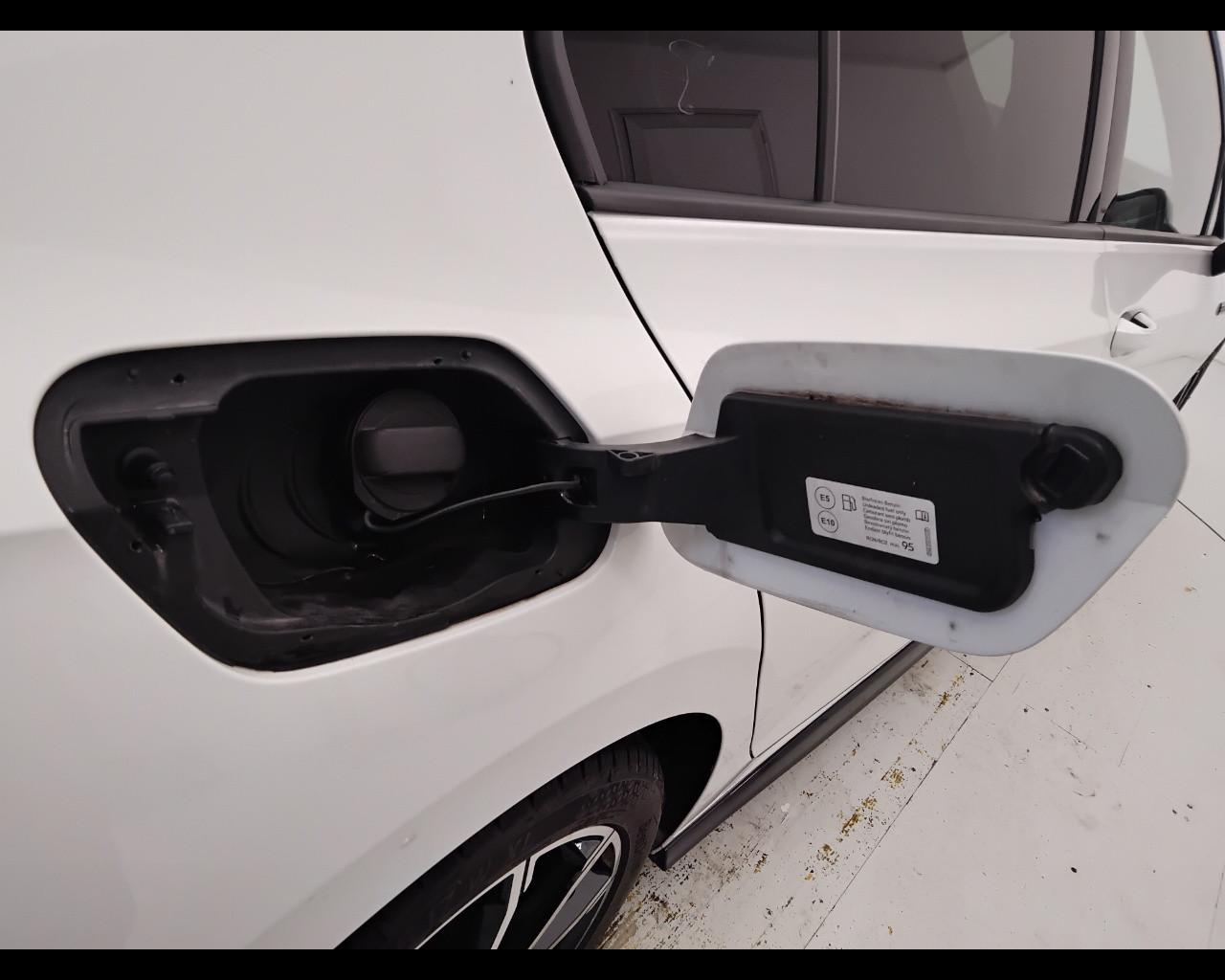 VOLKSWAGEN Golf VIII 2020 - Golf 1.5 etsi evo R-Line 130cv dsg