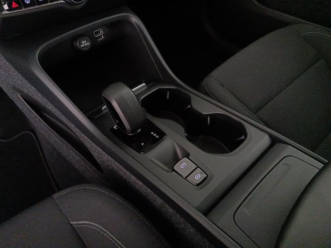 VOLVO XC40 1.5 t2 Momentum Core auto my21