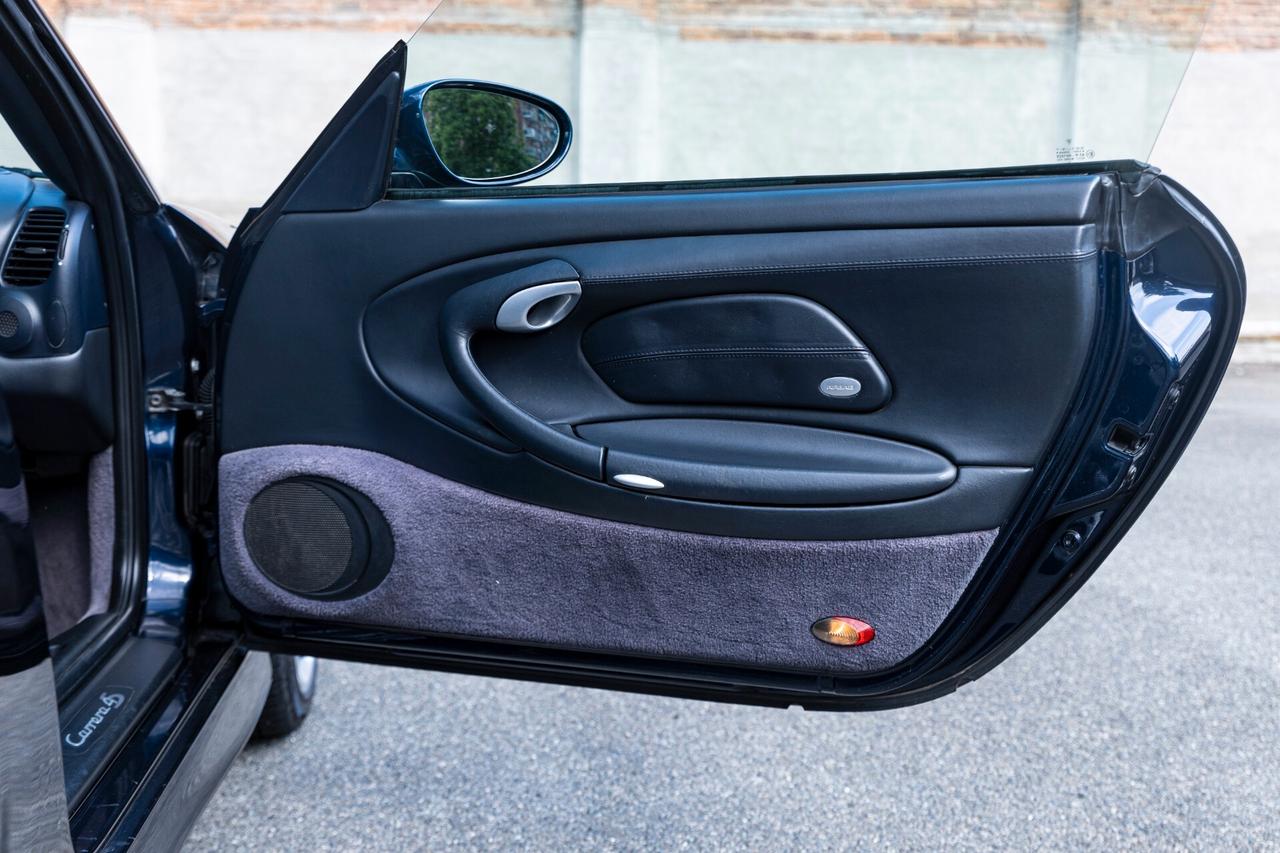 Porsche 911 Carrera 4S cat Cabriolet