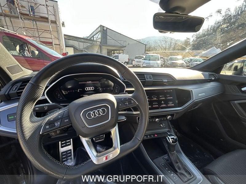 Audi Q3 Sportback 35 2.0 tdi s-tronic