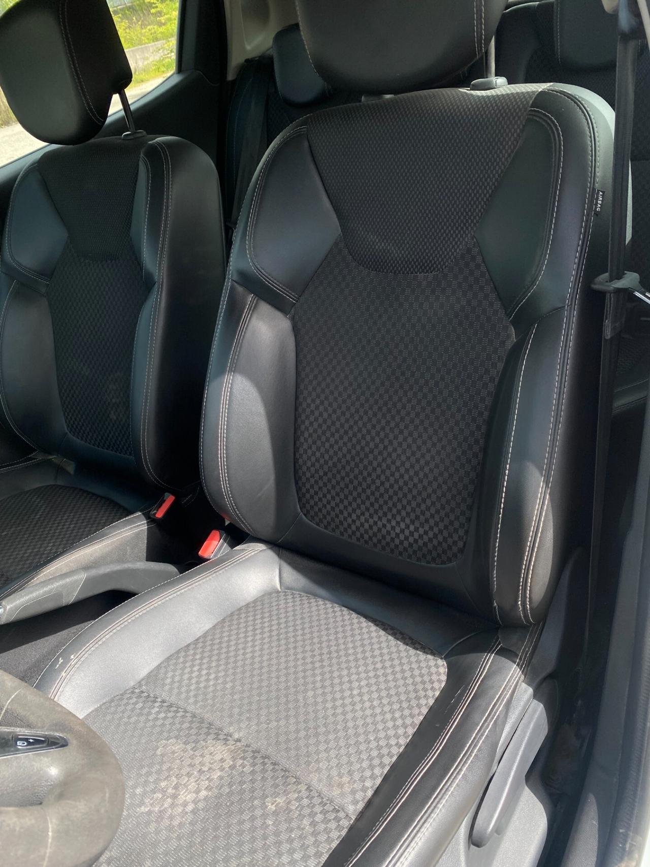 Renault Clio dCi 8V 75 CV 5 porte Moschino Zen