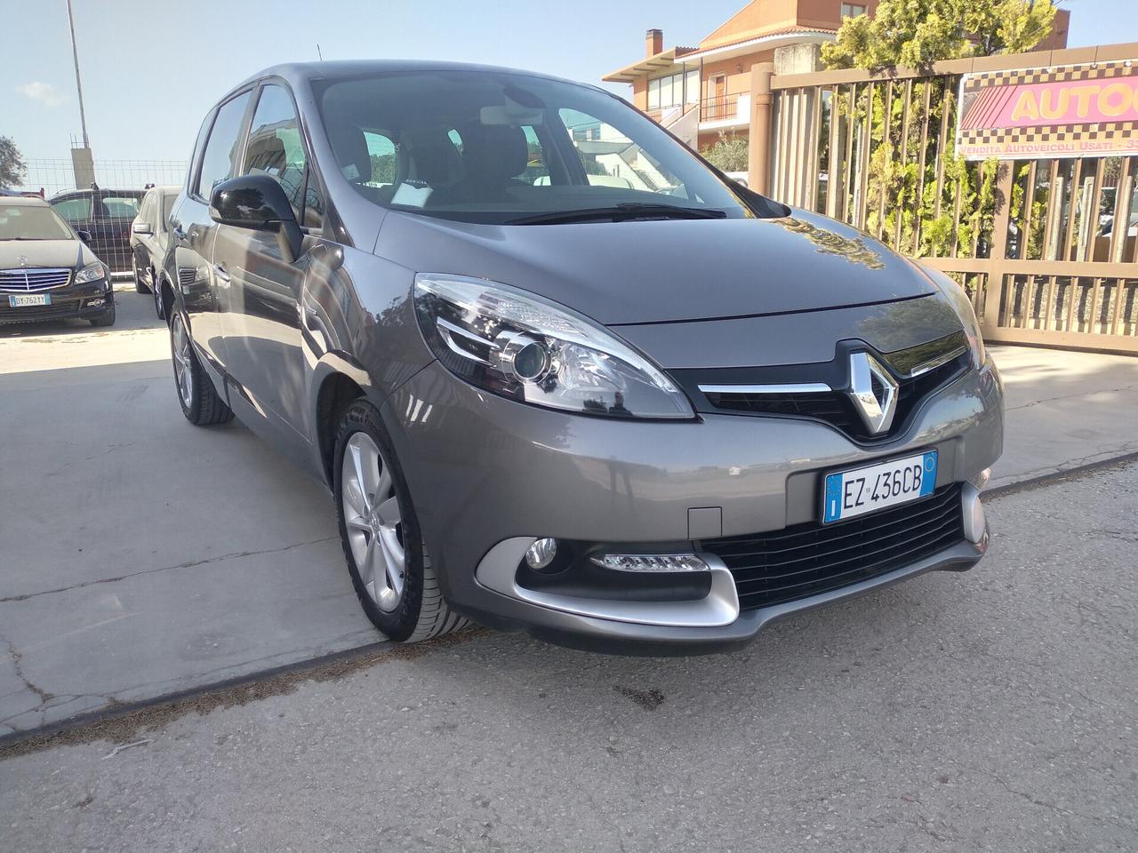 Renault Scenic Scénic XMod 1.5 dCi 110CV Limited