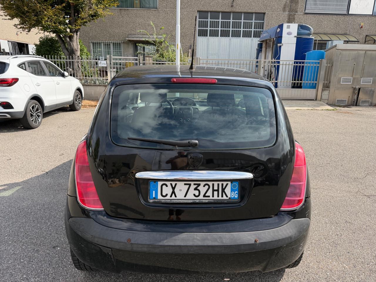LANCIA YPSILON 1.2 44KW EIRO4 COMERCIANTI
