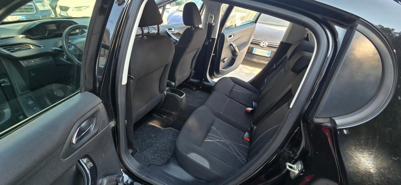 Peugeot 208 1.4 HDi 68 CV 5 porte Access