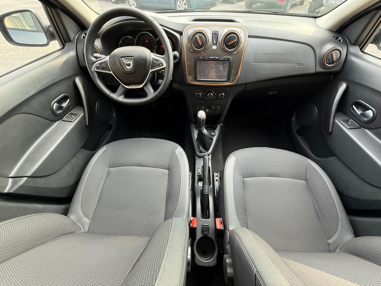 Dacia Logan MCV 1.5 dCi 8V 90CV Start&Stop Serie Speciale Brave