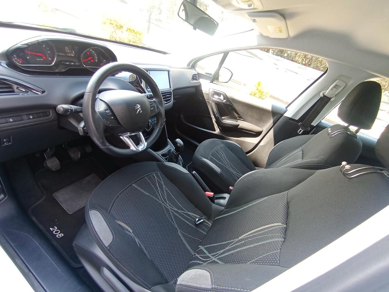 Peugeot 208 1.4 HDi 68 CV 5 porte BLACK pack UNIPRO BEN TENUTA