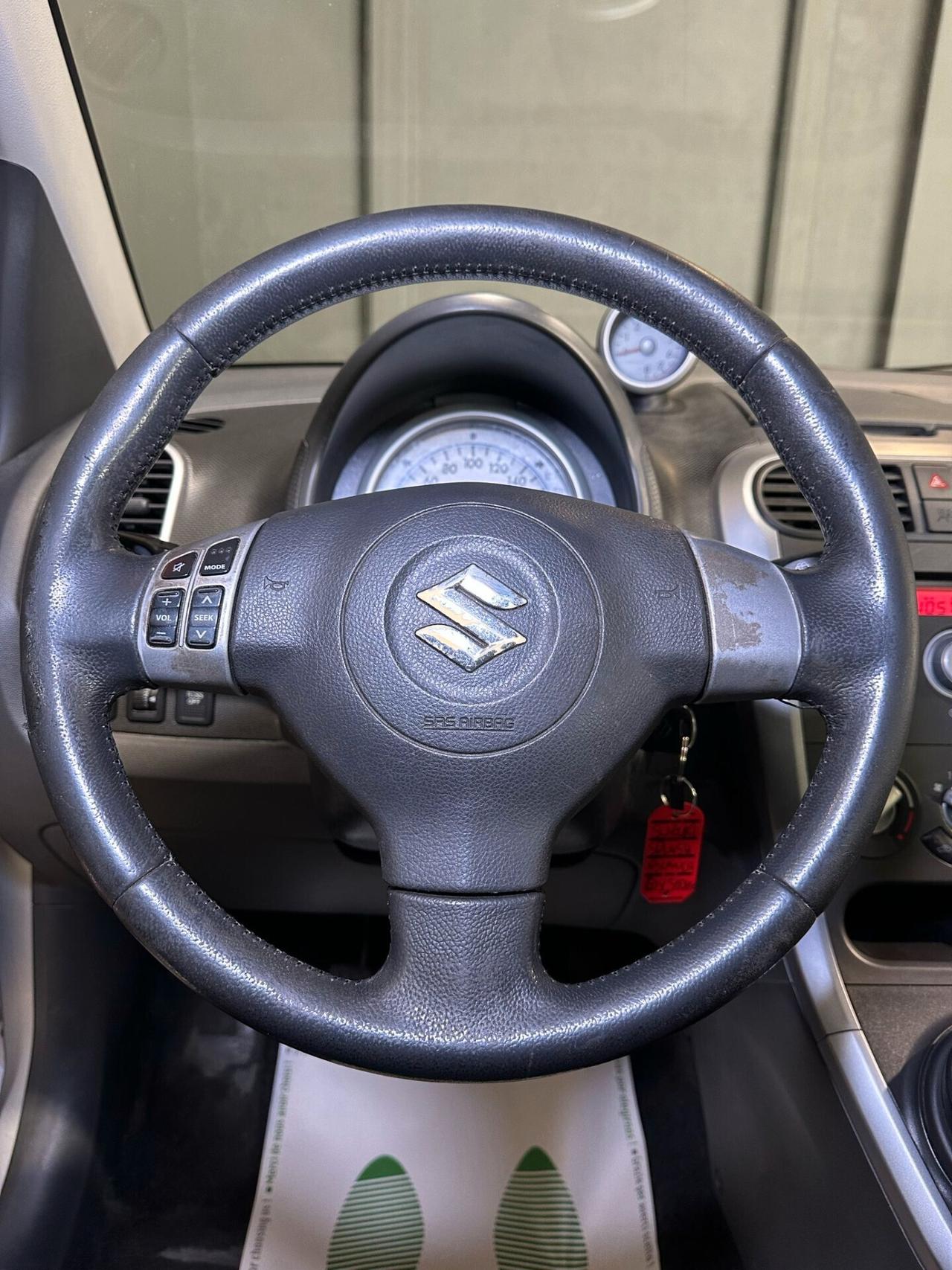 Suzuki Splash 1.0 GLS Safety Pack