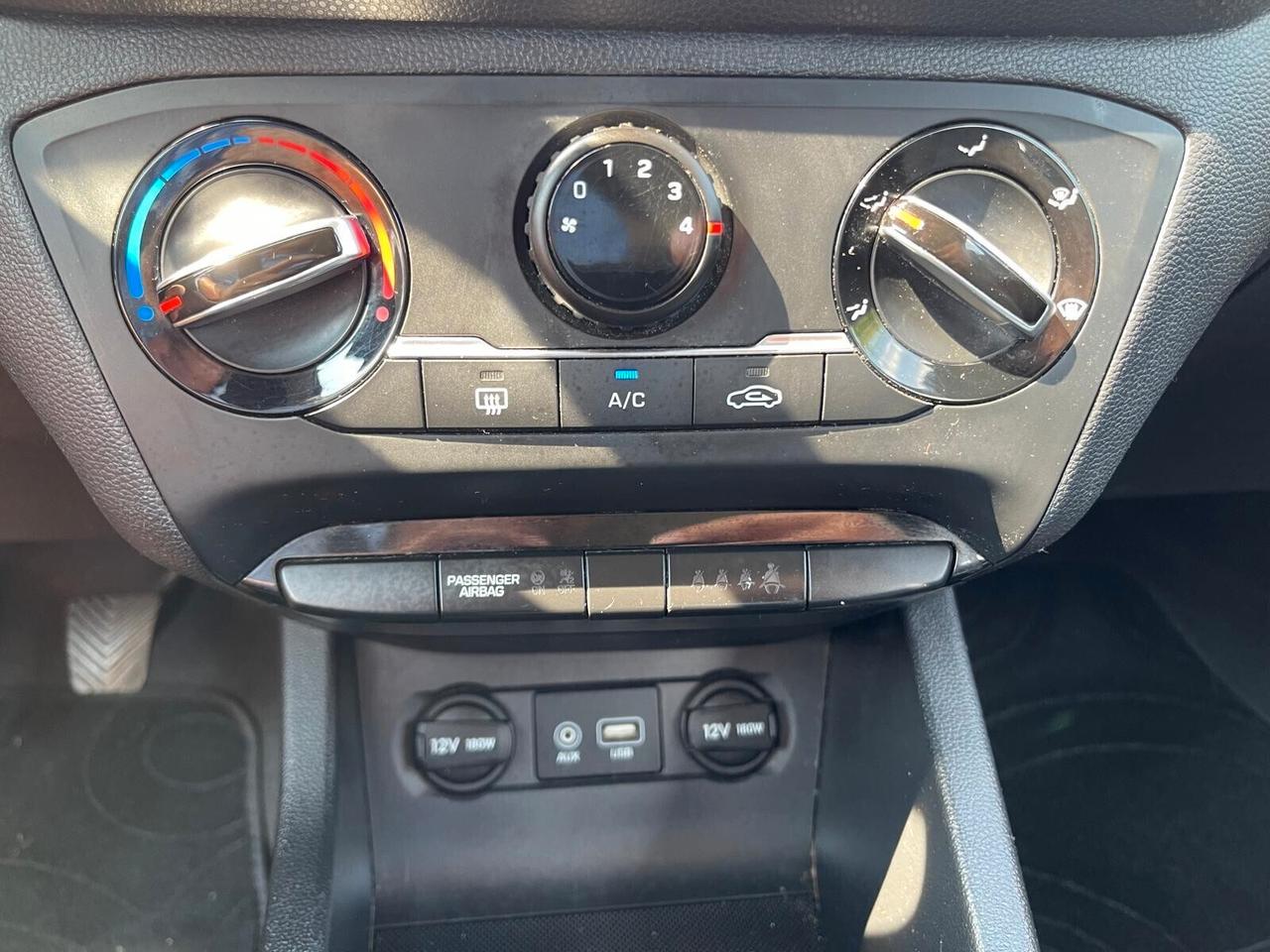 Hyundai i20 1.2 84 CV 5p Style - Neopatentati