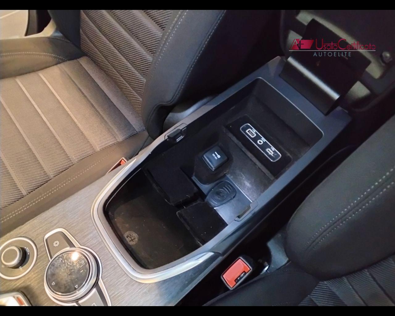 ALFA ROMEO Stelvio 2.2 Turbodiesel 160 CV AT8 RWD Super