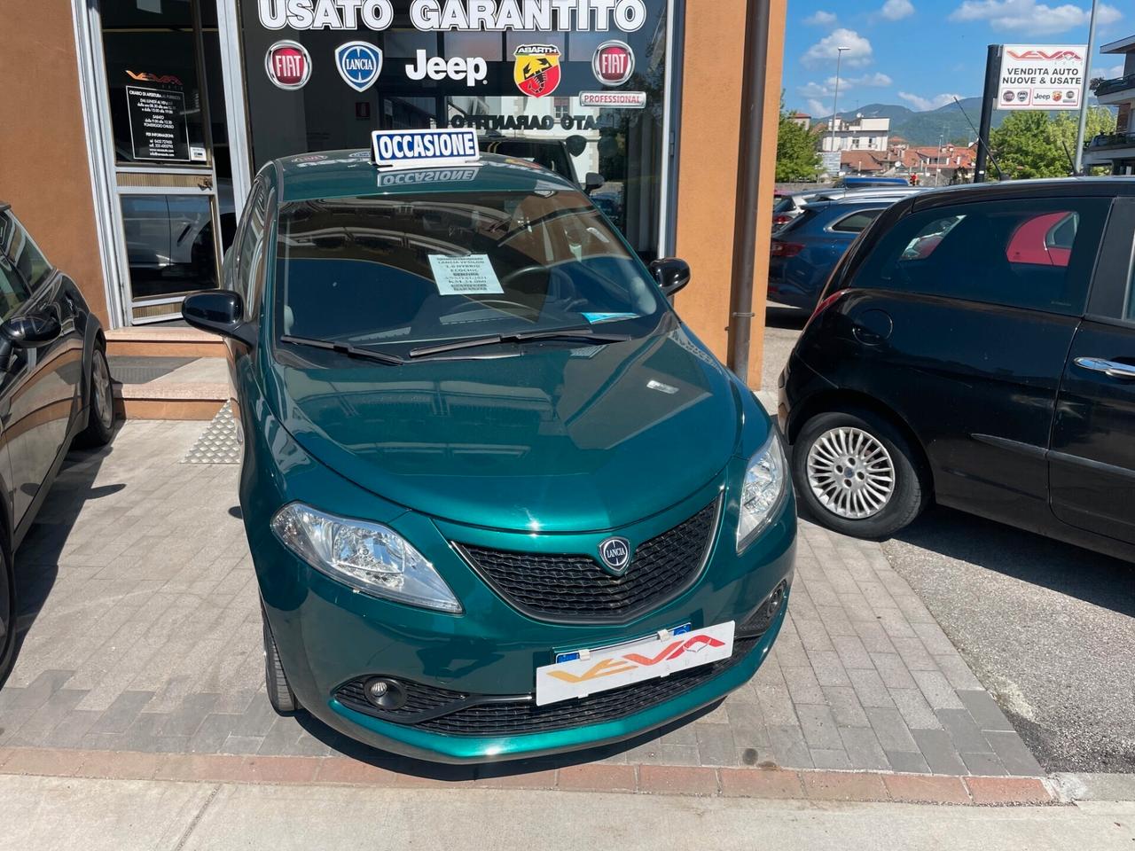 Lancia Ypsilon 1.0 Hybrid Ecochic Gold