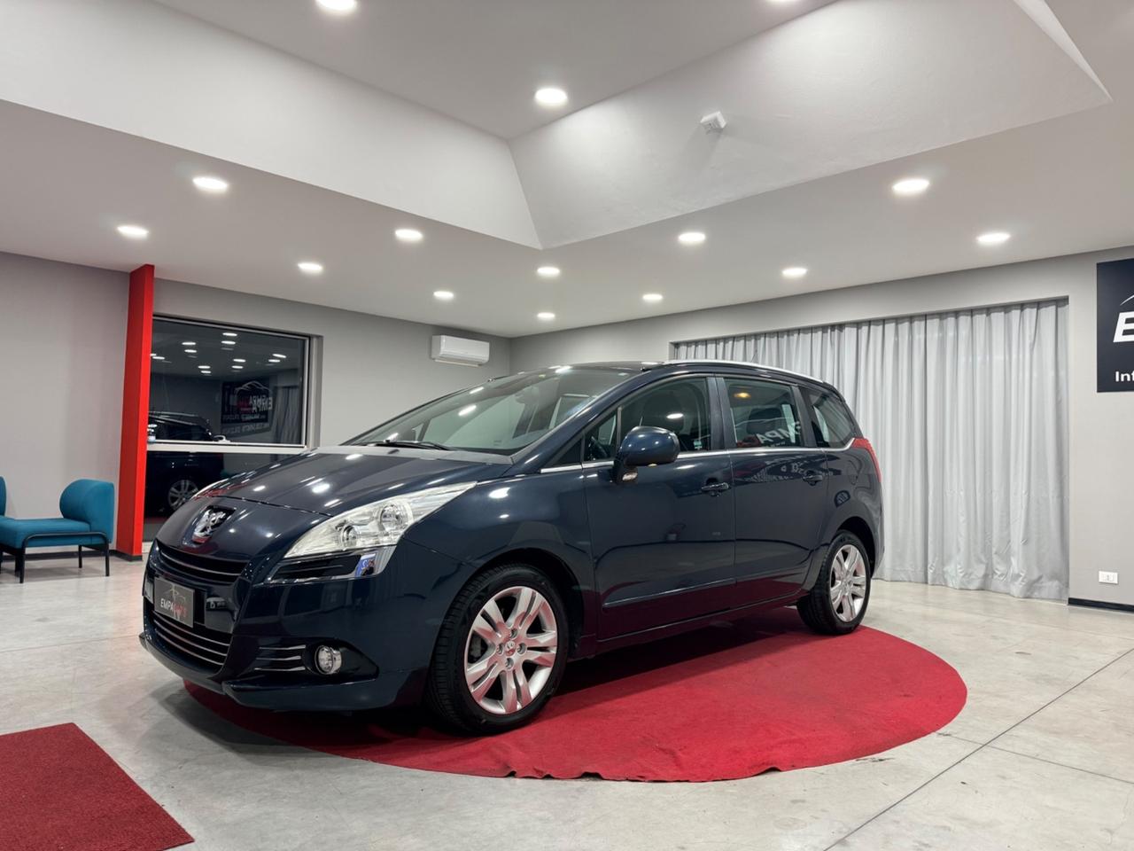 Peugeot 5008 1.6 HDi 115CV Active