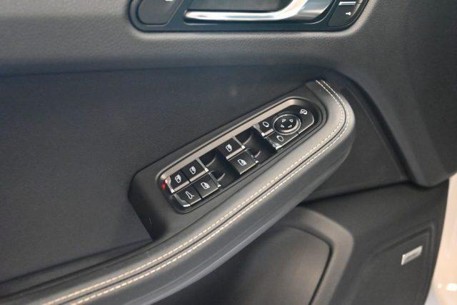 PORSCHE Macan NUOVA 2.0 PDK 265CV PCM TETT.LED 21"RADAR CAM FULL