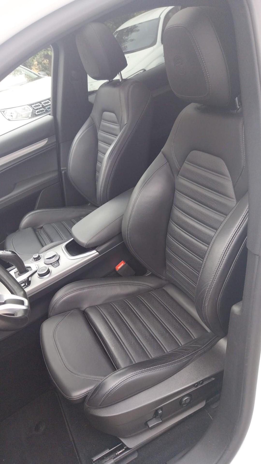Alfa Romeo Stelvio 2.2 210 CV AT8 Q4 Veloce