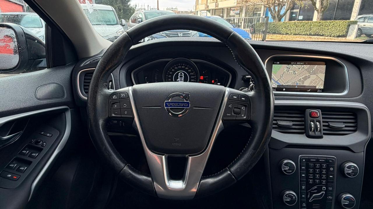 Volvo V40 D2 Momentum Neopatentati