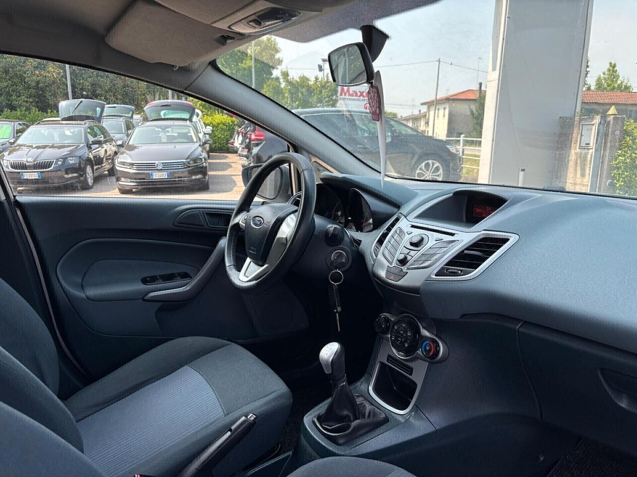 Ford Fiesta 1.2 benzina Neopatentati