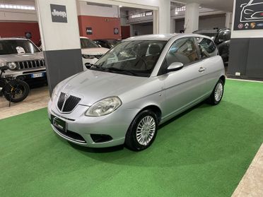 Lancia Ypsilon 1.2 Oro Giallo