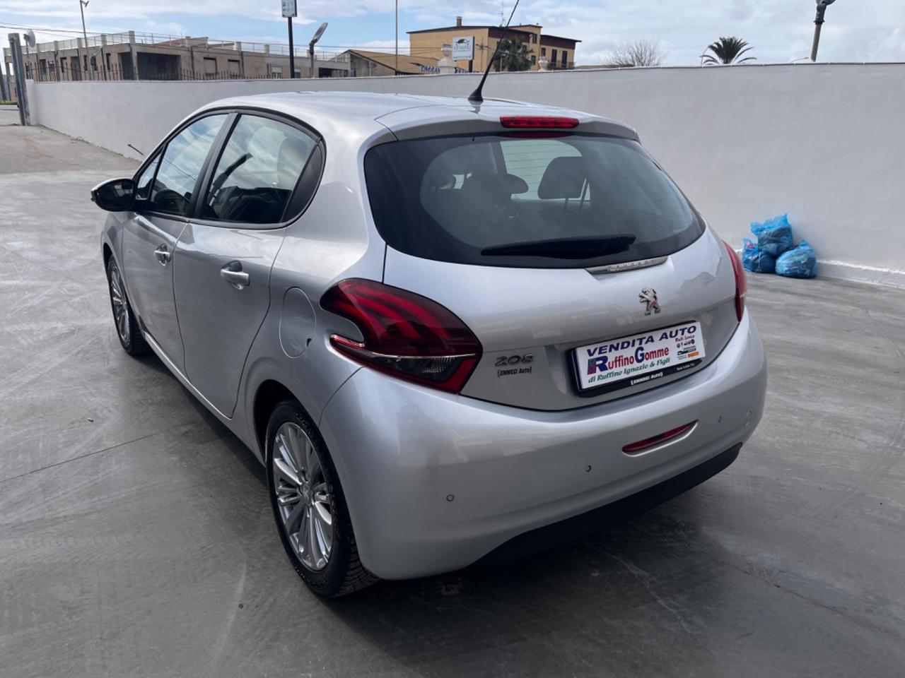 Peugeot 208 PureTech 82 Stop&Start 5 porte Allure