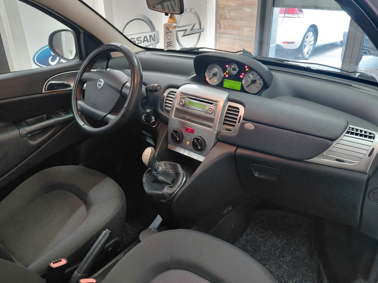 Lancia Ypsilon 1.4 Unyca Ecochic GPL