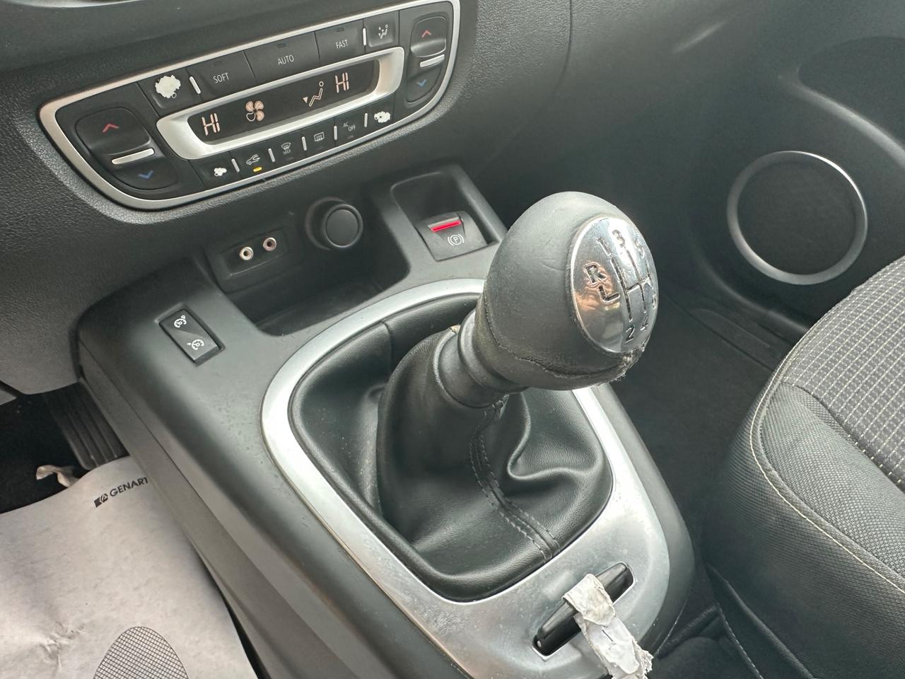 Renault Scénic 1.5 dCi 110CV Dynamique 7 POSTI