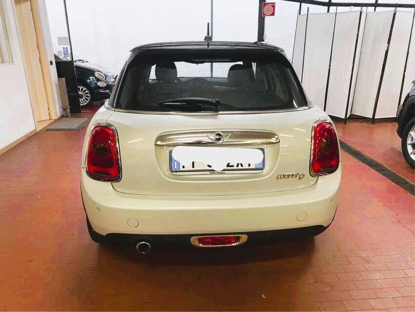 Mini 1.5 Cooper D Business CAMBIO AUTOMATICO