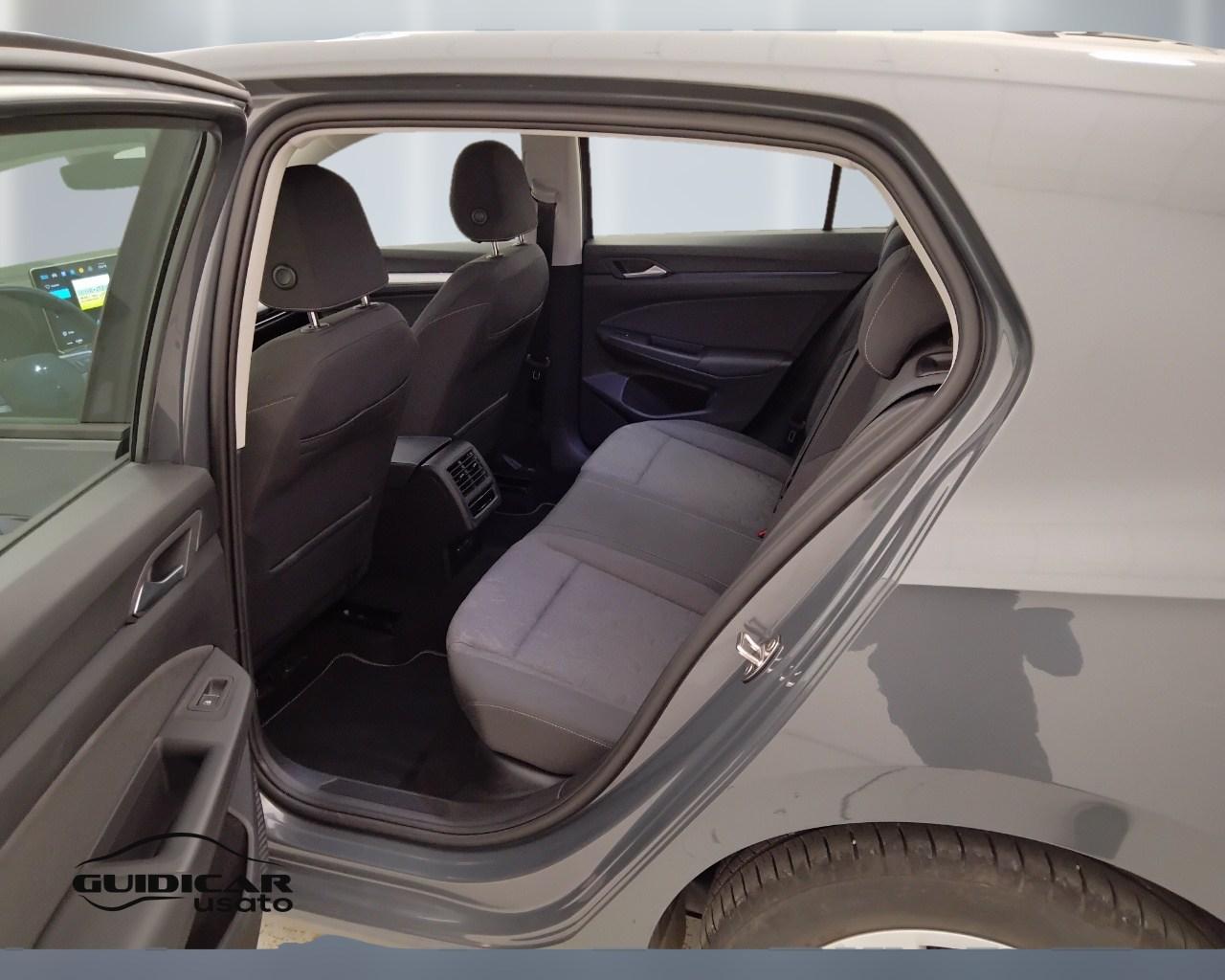 VOLKSWAGEN Golf VIII 2024 - Golf 2.0 tdi Life 115cv