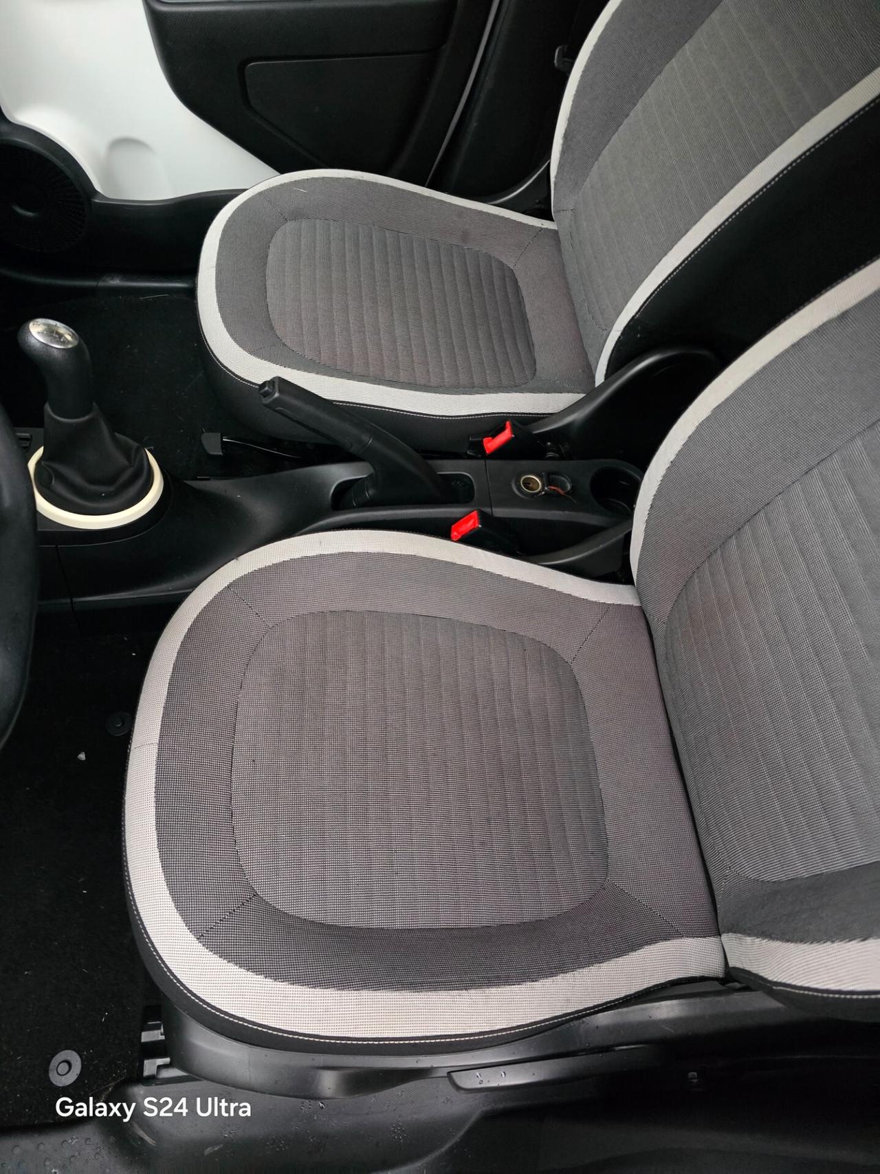 Renault Twingo SCe EDC Zen