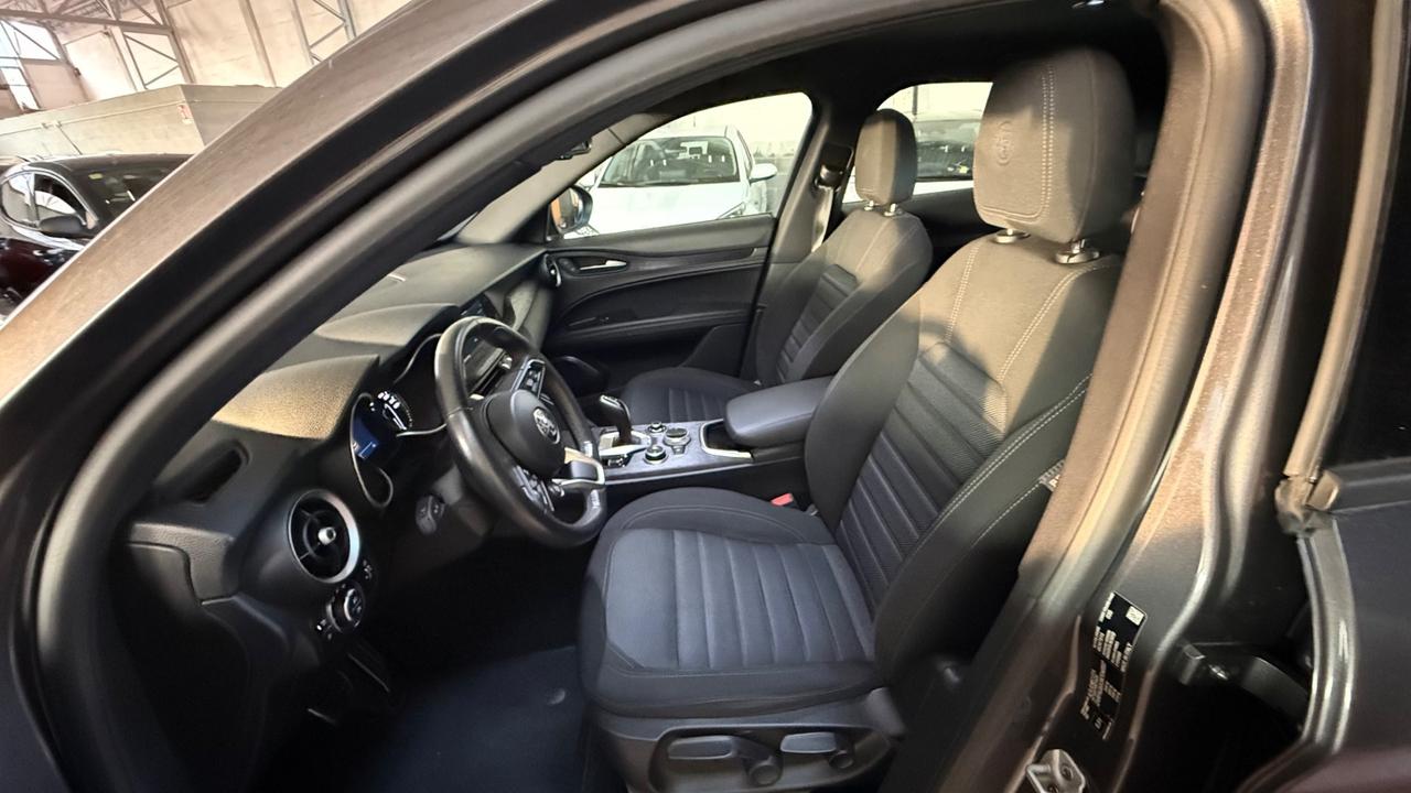 Alfa Romeo Stelvio 2.2 Turbodiesel 160 CV AT8 RWD Business