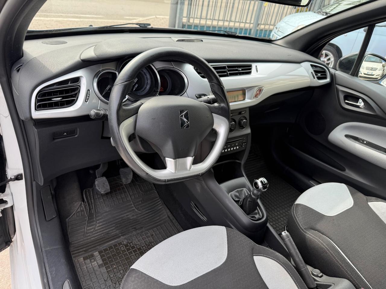 DS3 1.4 DIESEL 68CV ANNO 2010-OK NEOPATENTATI