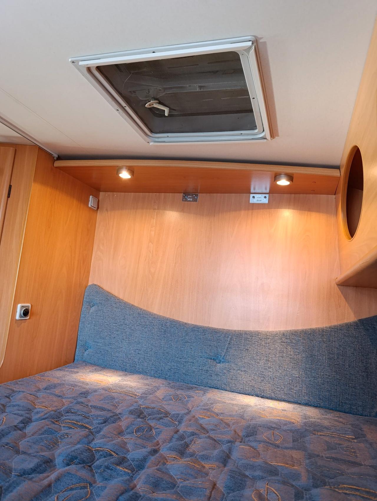 Ford TRANSIT CHALLENGER GENESIS 47