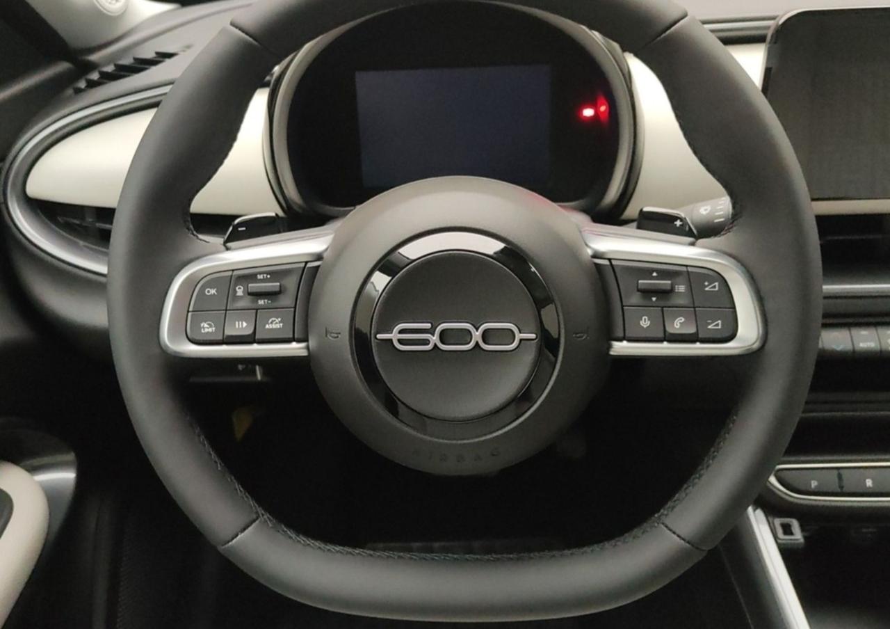 FIAT 600 IV 2023 1.2 MHEV 110CV DCT LA PRIMA
