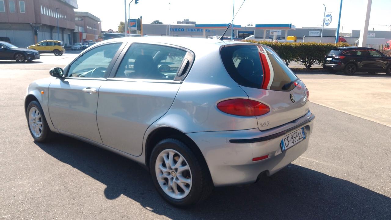 Alfa Romeo 147 1.6i 16V T.S. 84milakm Neop 5 p 03