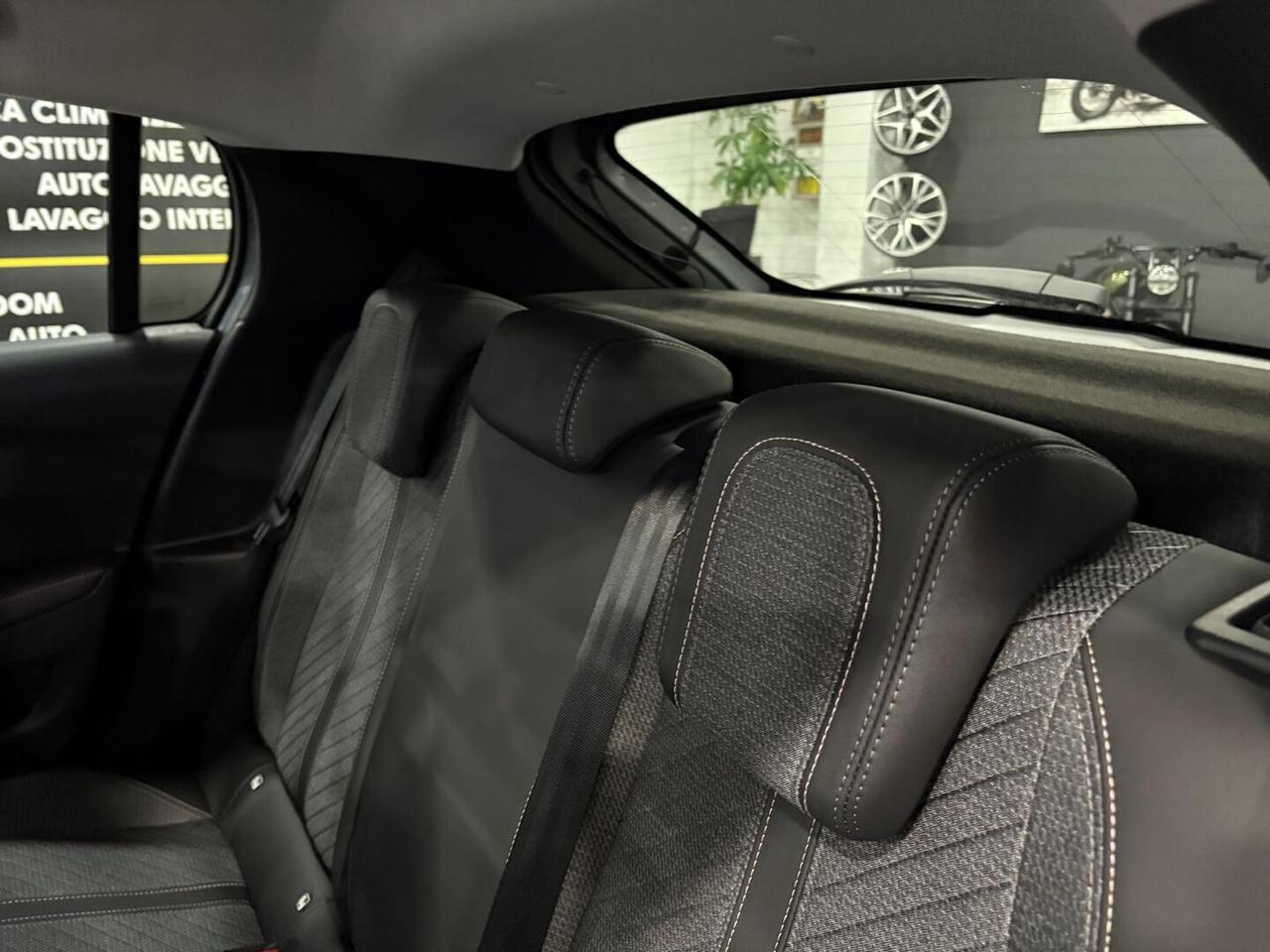 Peugeot 208 1.2 puretech Allure s&s 100cv